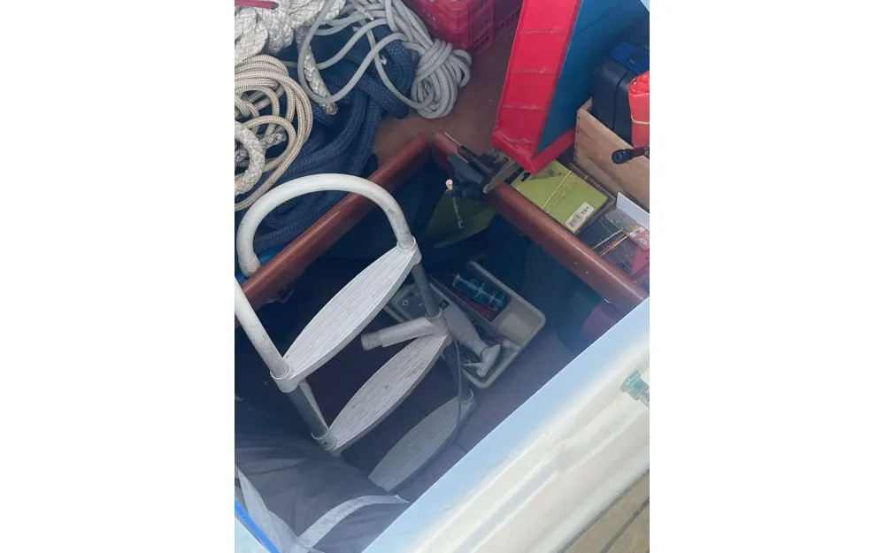slider 2 Beneteau Oceanis 43