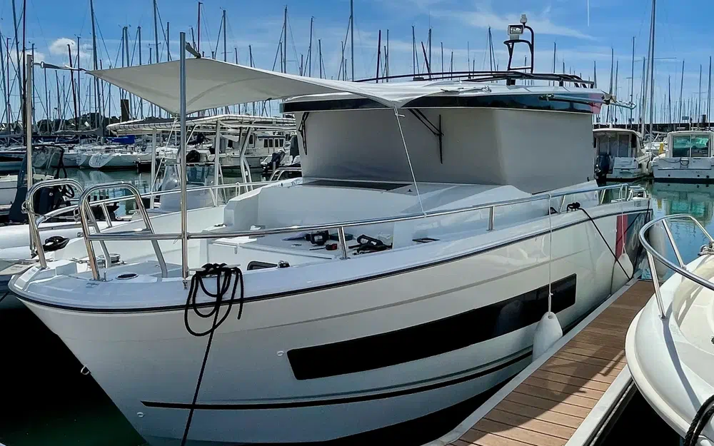 slider 0 Jeanneau Merry Fisher 895