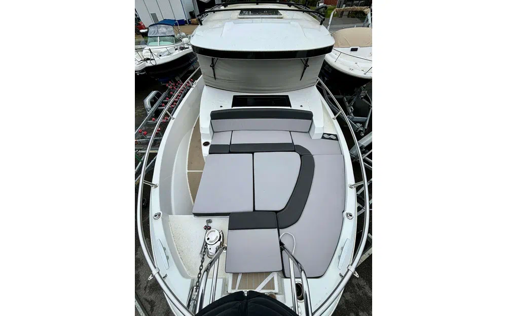 slider 9 Jeanneau Merry Fisher 895