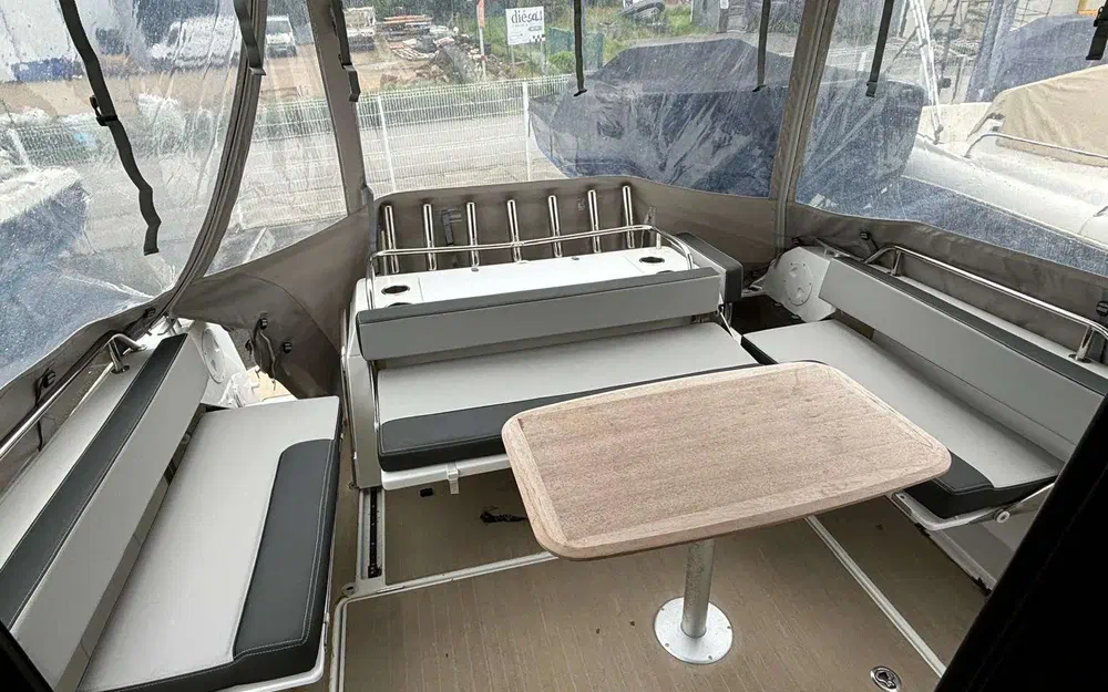 slider 16 Jeanneau Merry Fisher 895