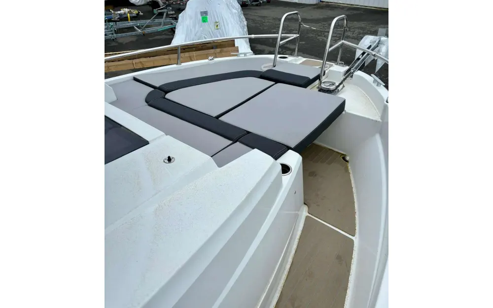slider 22 Jeanneau Merry Fisher 895 Sport