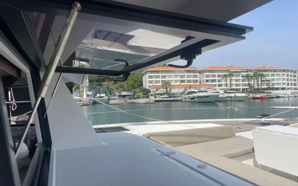 slider 11 Bali Catamarans Bali 5.4