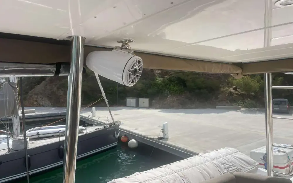 slider 1 Bali Catamarans Bali 5.4