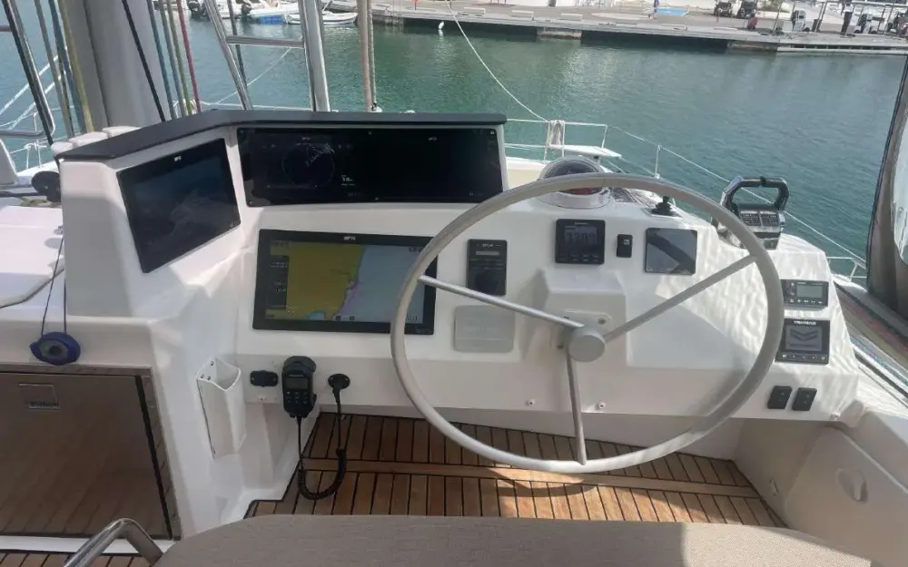 slider 35 Bali Catamarans Bali 5.4