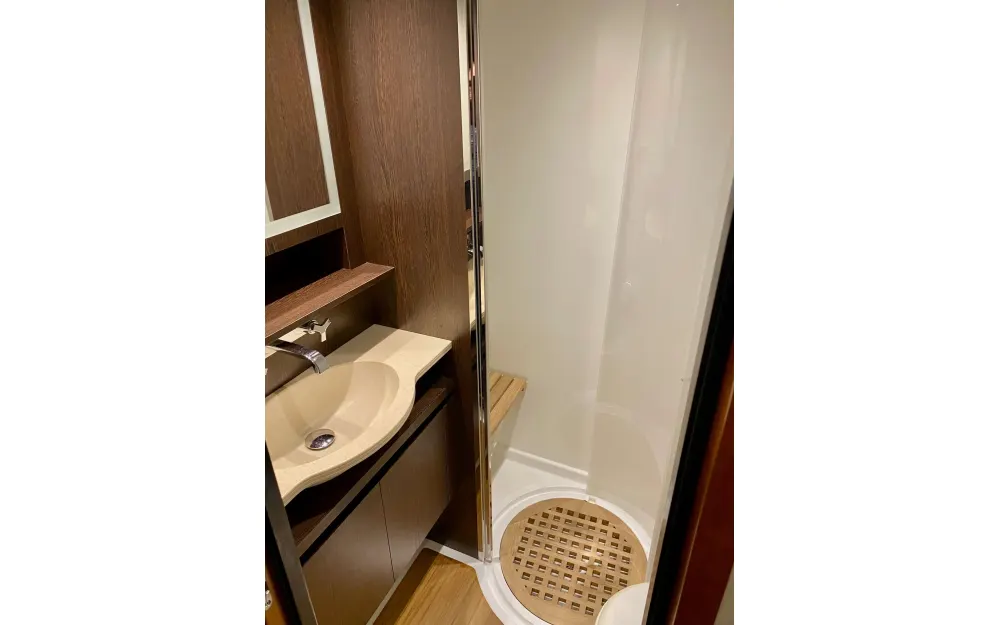 slider 99 Fountaine Pajot Queensland 55
