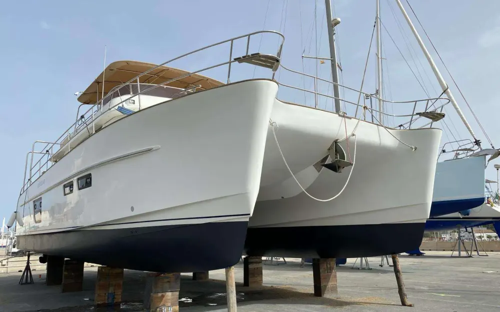 slider 101 Fountaine Pajot Queensland 55