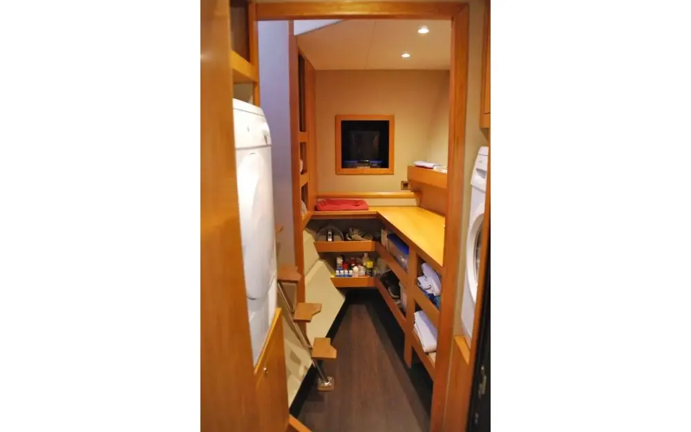 slider 106 Fountaine Pajot Queensland 55
