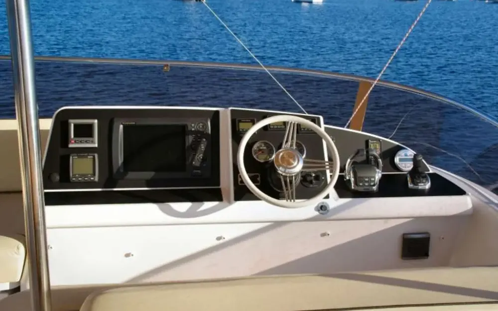slider 107 Fountaine Pajot Queensland 55