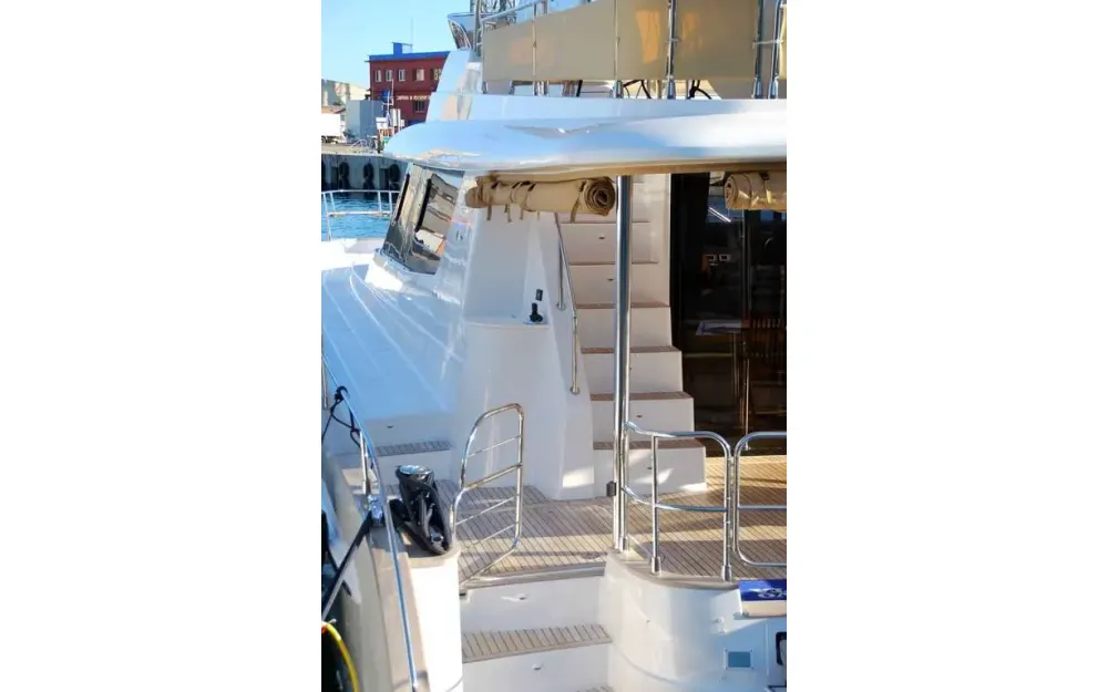 slider 112 Fountaine Pajot Queensland 55
