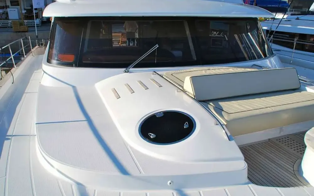 slider 113 Fountaine Pajot Queensland 55