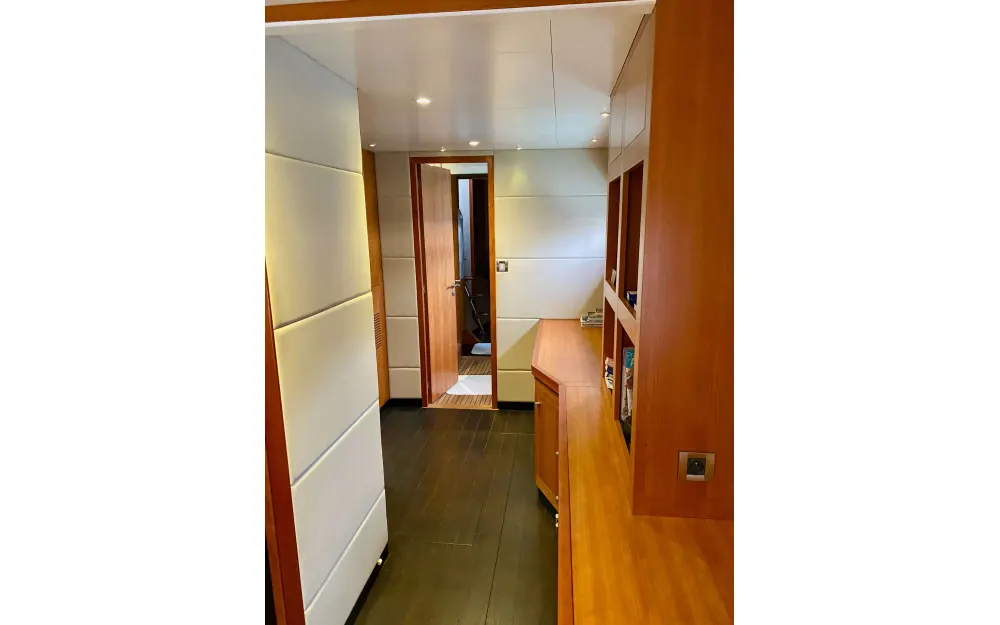 slider 12 Fountaine Pajot Queensland 55