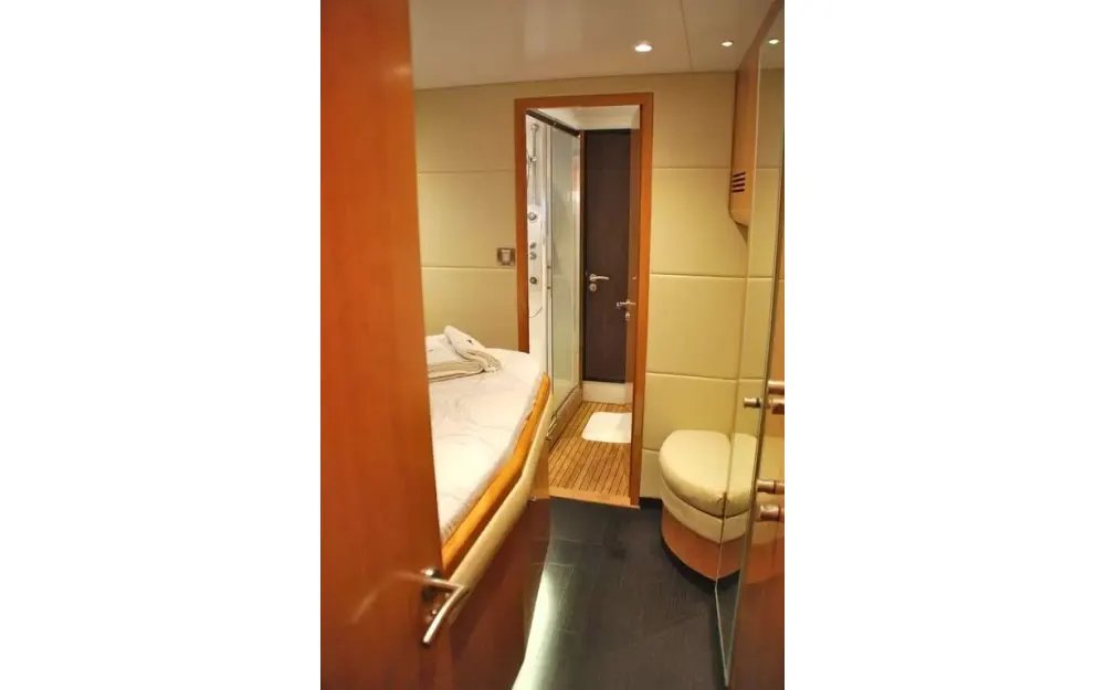 slider 19 Fountaine Pajot Queensland 55