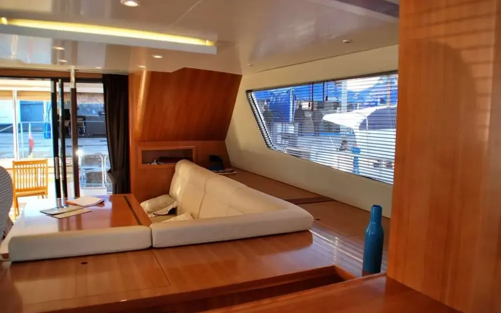 slider 20 Fountaine Pajot Queensland 55