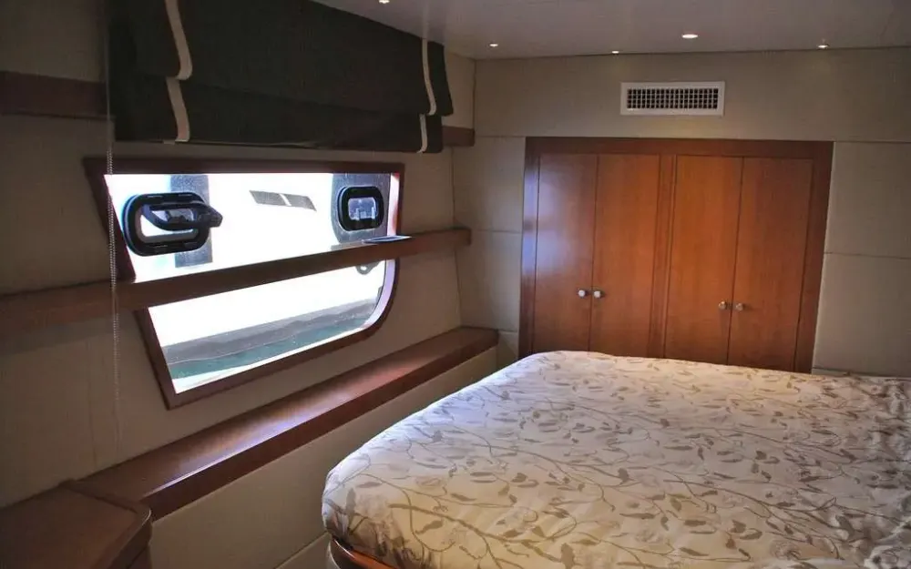 slider 24 Fountaine Pajot Queensland 55