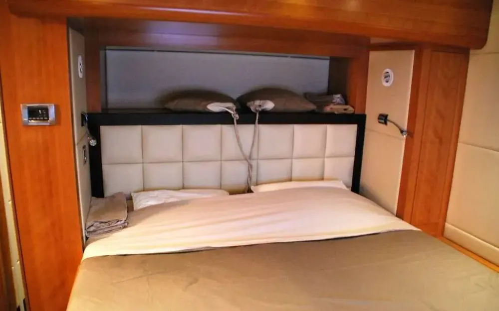slider 34 Fountaine Pajot Queensland 55