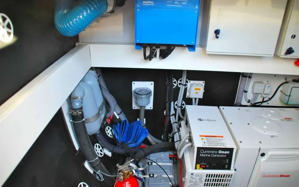 slider 70 Fountaine Pajot Queensland 55