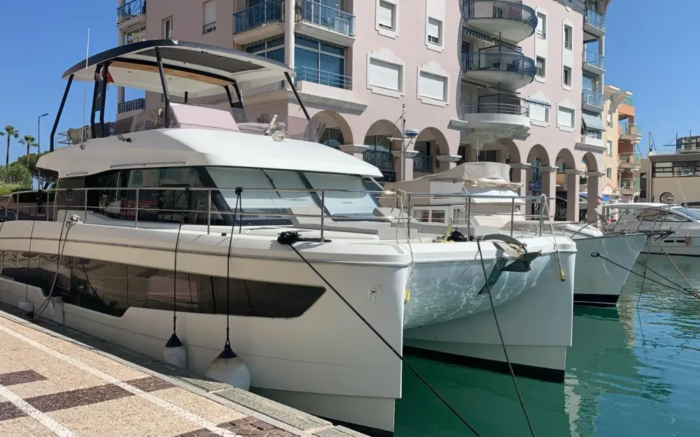 slider 0 Fountaine Pajot My 40