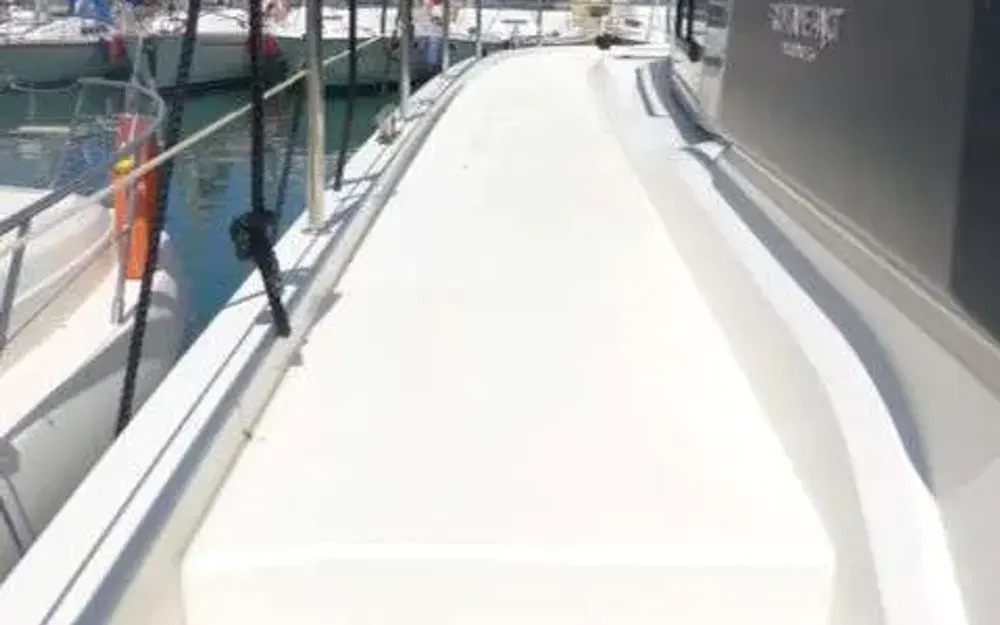 slider 13 Fountaine Pajot My 40