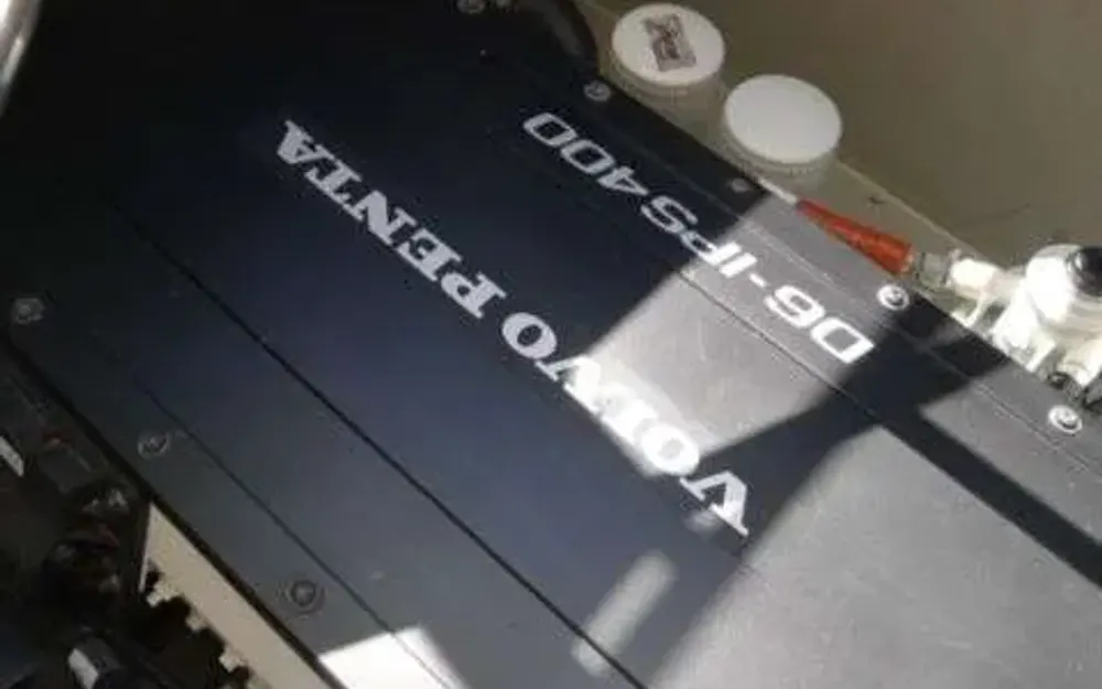 slider 32 Fountaine Pajot My 40