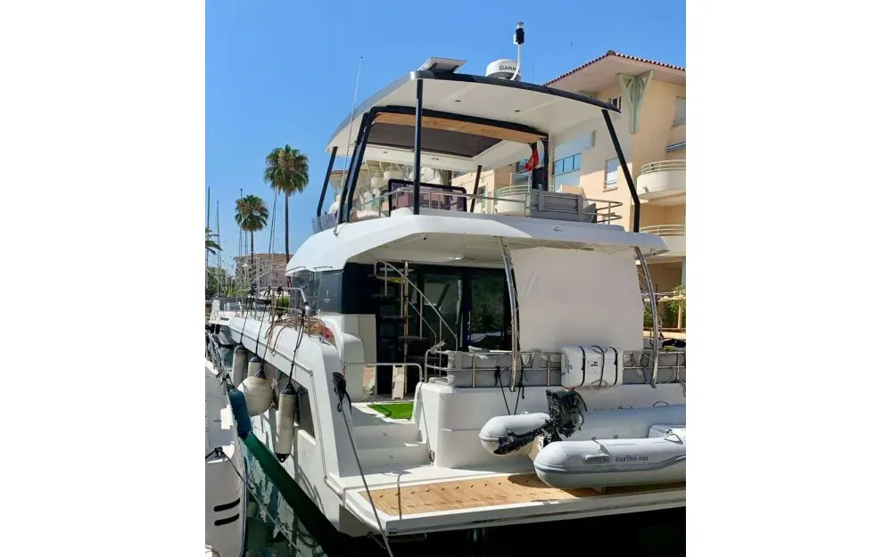slider 42 Fountaine Pajot My 40