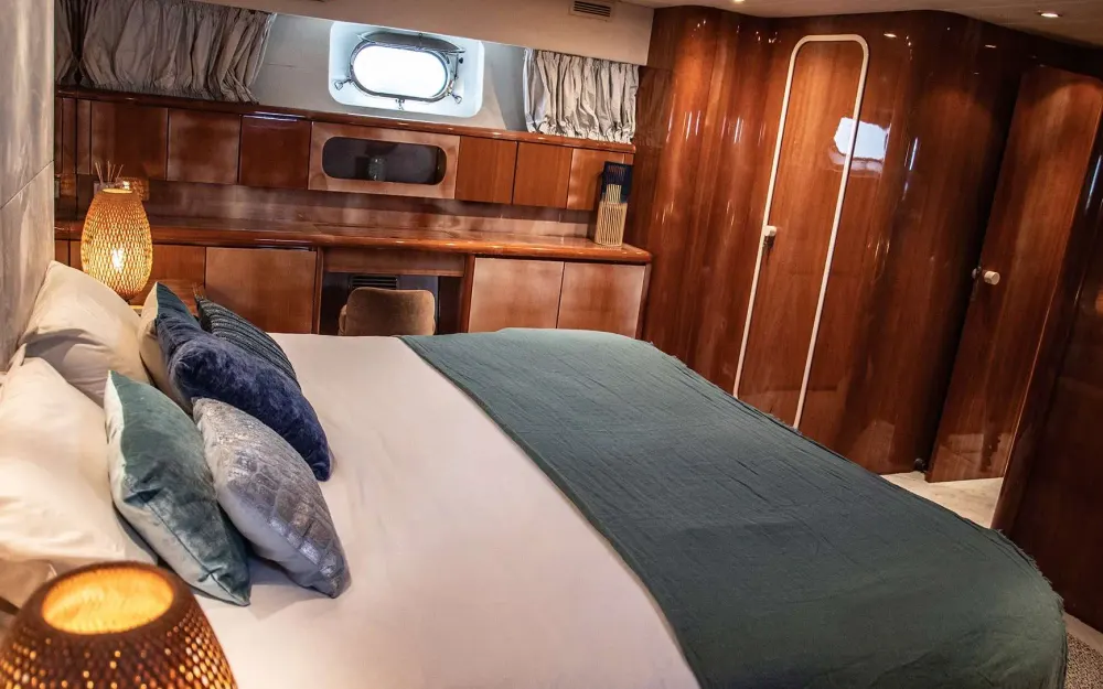 slider 31 Falcon  80