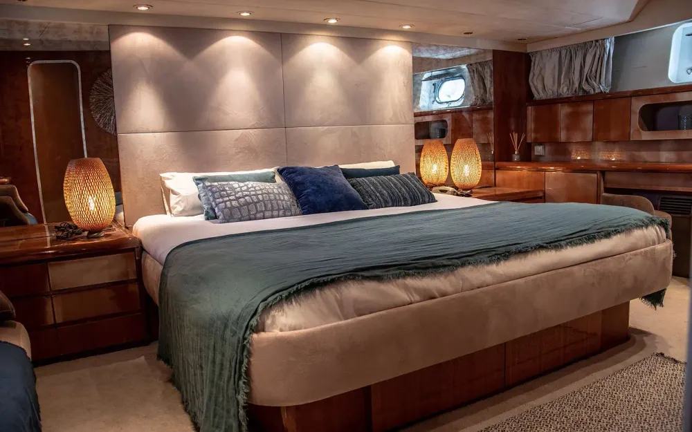 slider 41 Falcon  80
