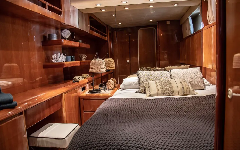 slider 8 Falcon  80