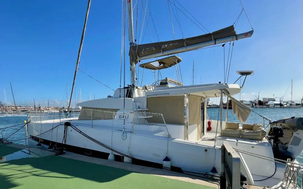 slider 17 Bali Catamarans Bali 4.3