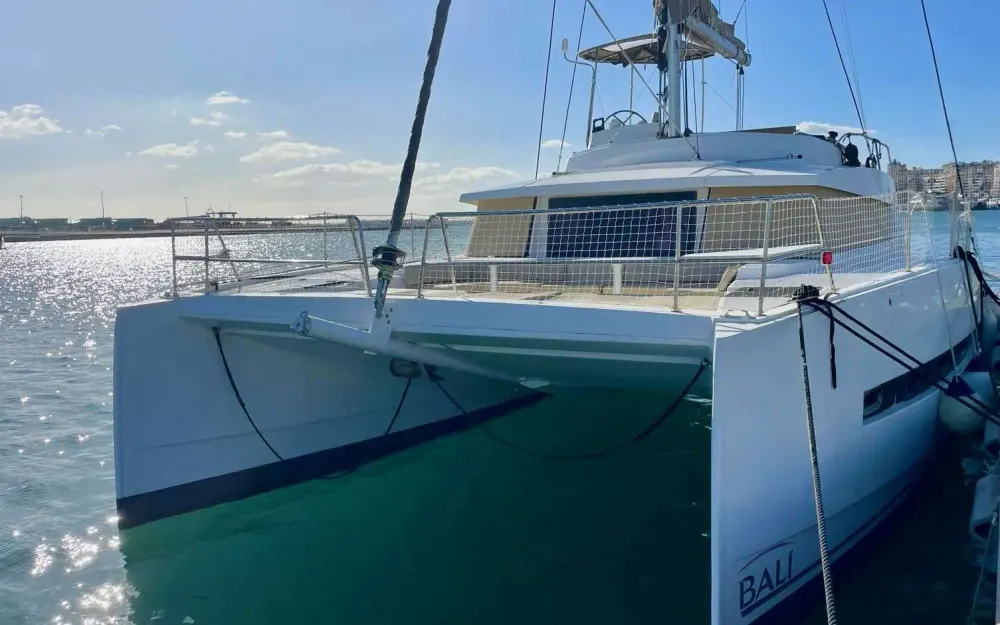 slider 19 Bali Catamarans Bali 4.3