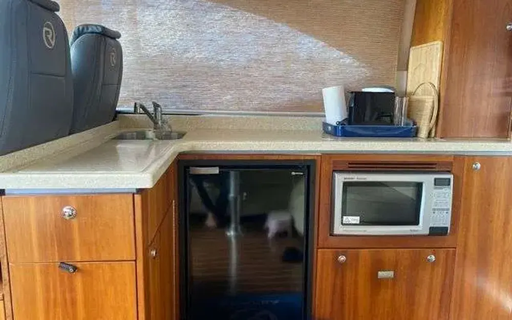 slider 9 Riviera  4400 Sport Yacht
