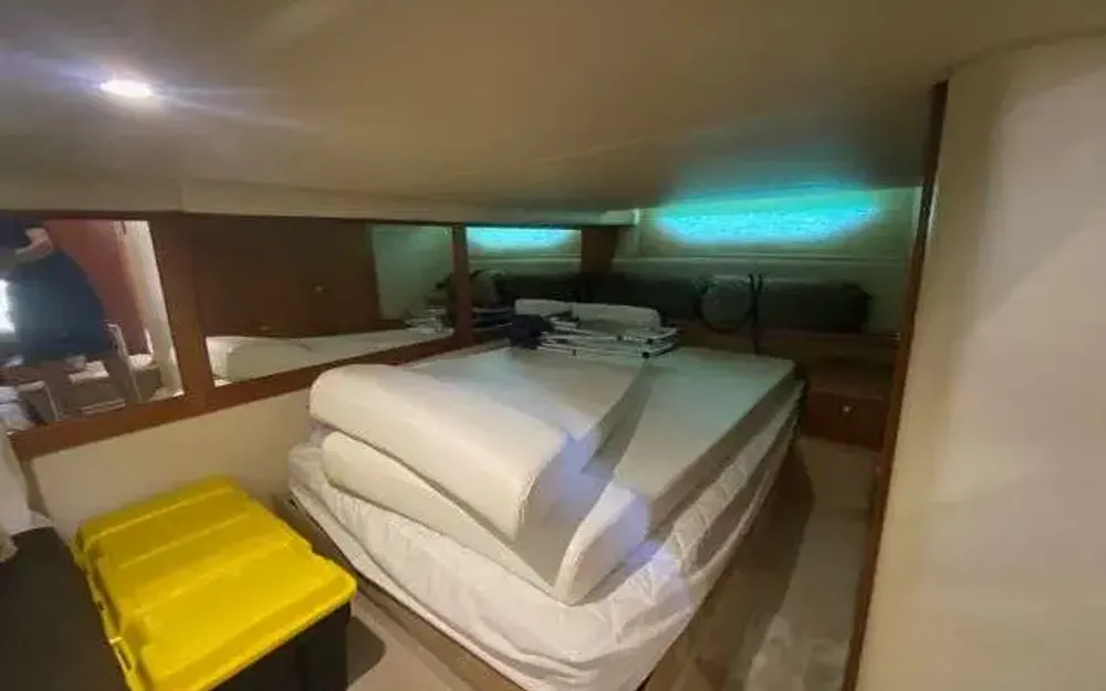 slider 24 Riviera  4400 Sport Yacht