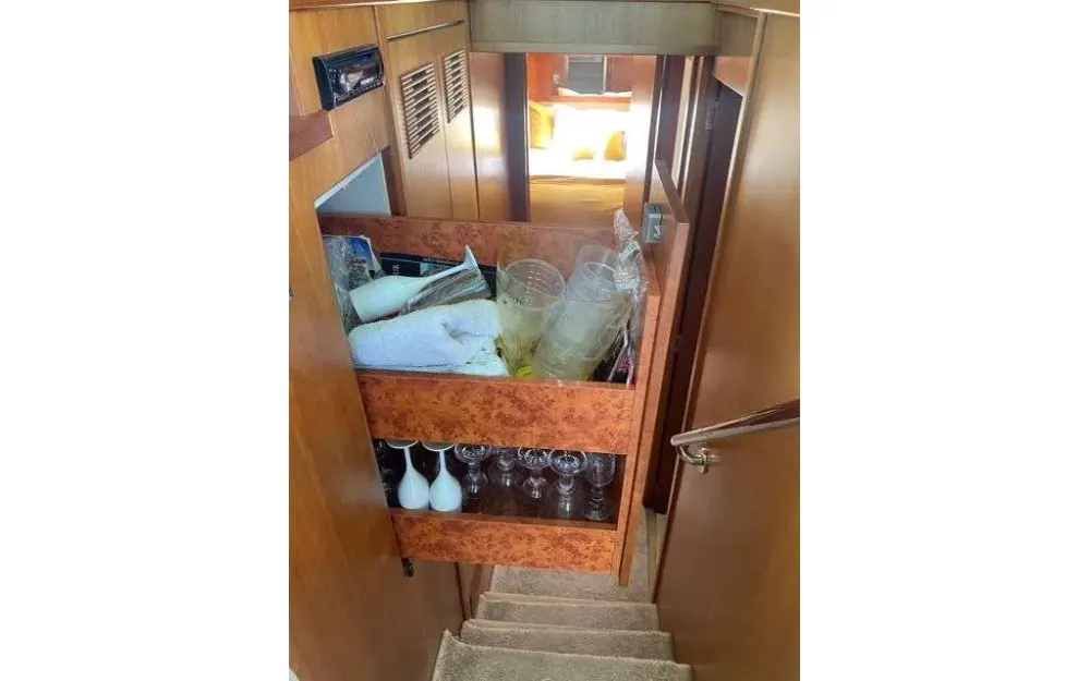 slider 25 Riviera  4400 Sport Yacht