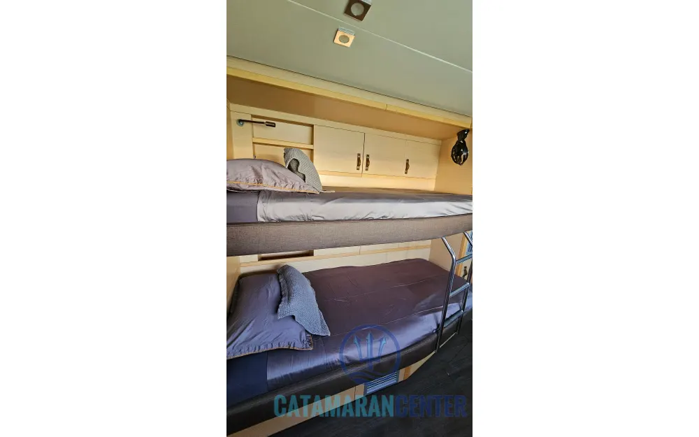 slider 12 Lagoon  630 Motor Yacht