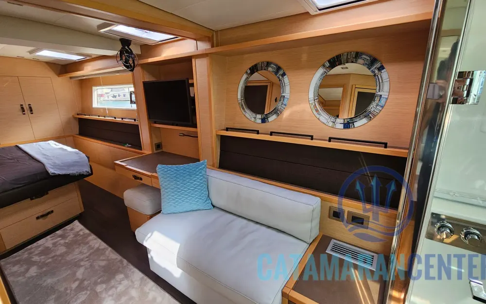 slider 1 Lagoon  630 Motor Yacht
