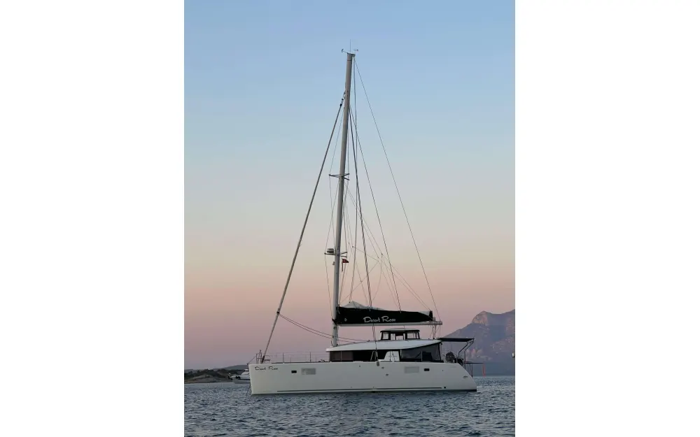 slider 0 Lagoon  450 Sport Top