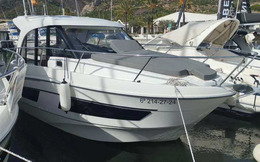 slider 0 Beneteau Antares Serie 9