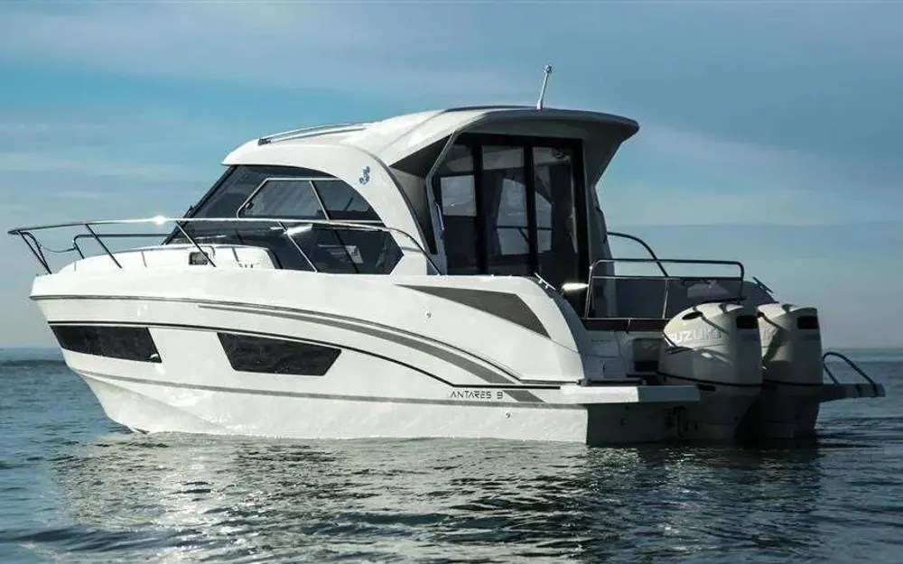slider 11 Beneteau Antares Serie 9