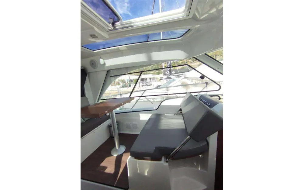 slider 14 Beneteau Antares Serie 9