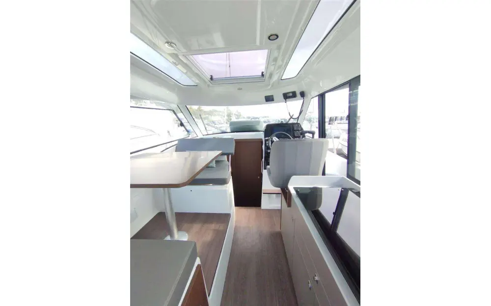 slider 1 Beneteau Antares Serie 9