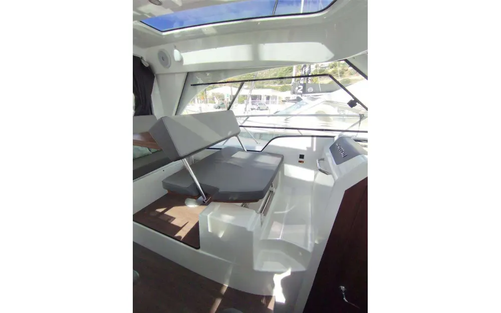 slider 20 Beneteau Antares Serie 9