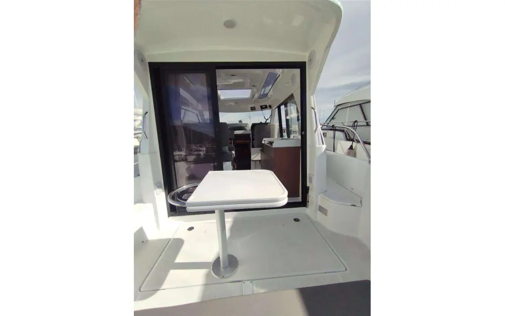 slider 28 Beneteau Antares Serie 9