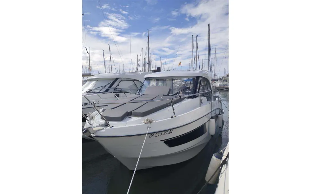 slider 32 Beneteau Antares Serie 9