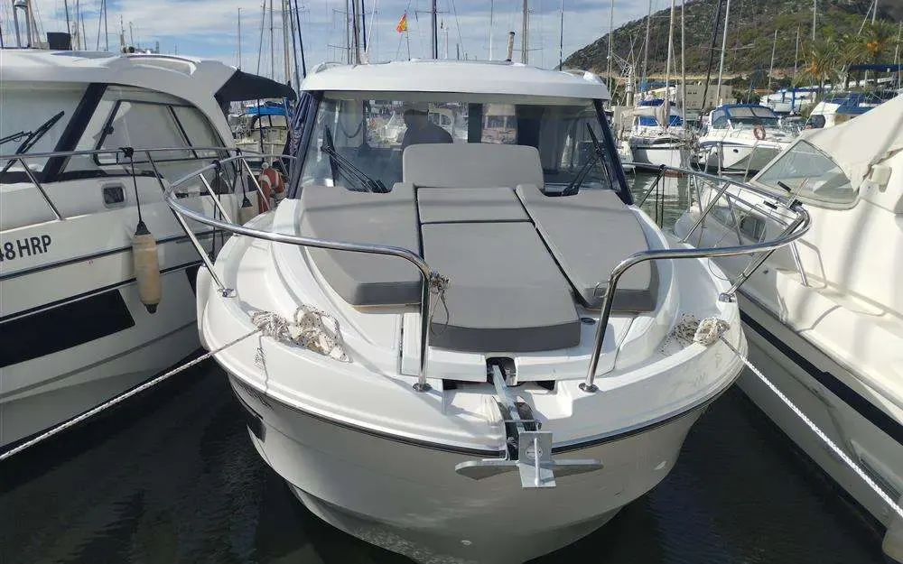 slider 8 Beneteau Antares Serie 9
