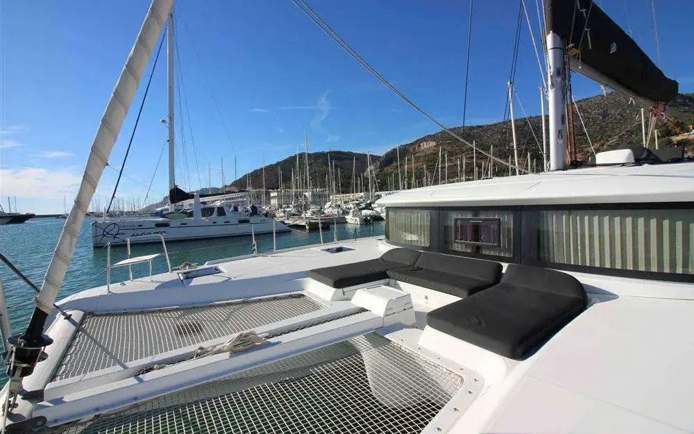 slider 5 Lagoon  46