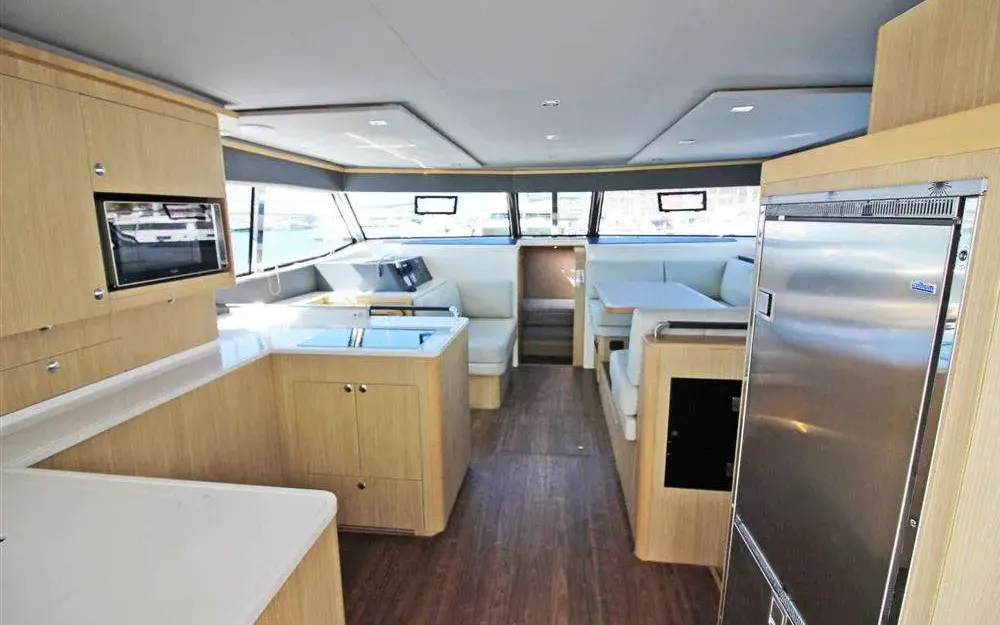 slider 14 Aquila  42 Yacht