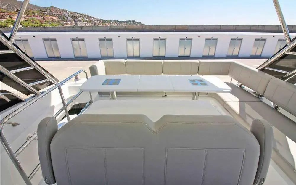 slider 3 Aquila  42 Yacht