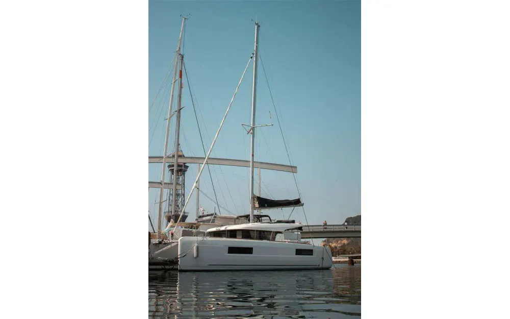 slider 1 Lagoon  40