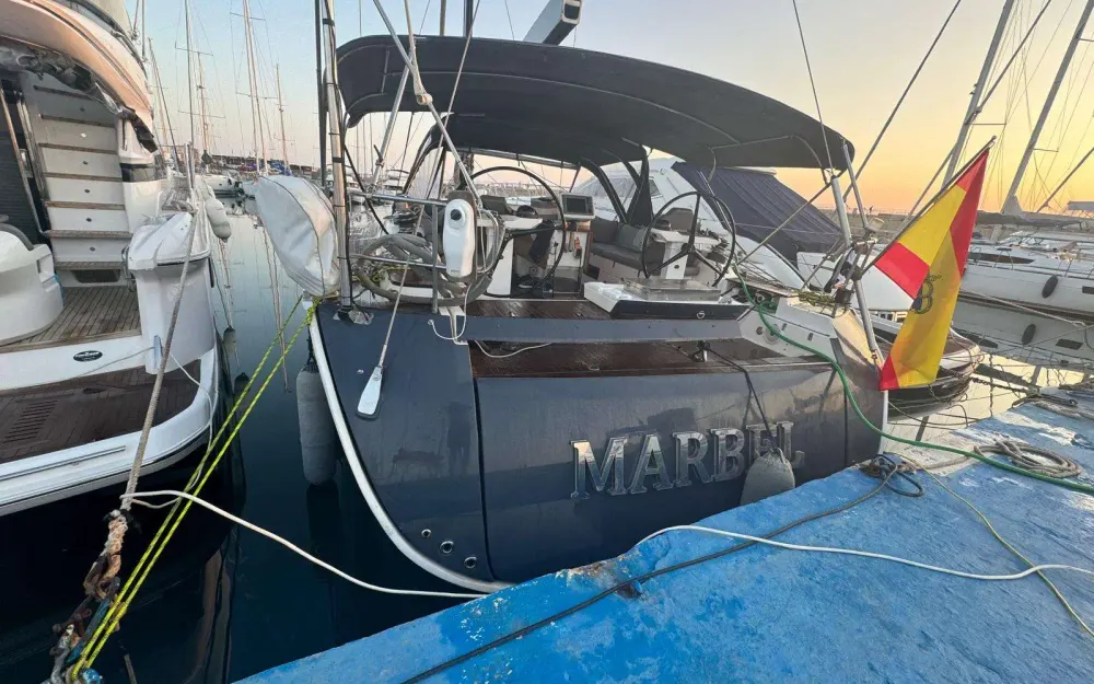 slider 8 Bavaria  55 Cruiser