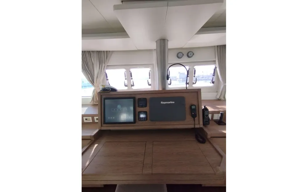 slider 34 Lagoon  620