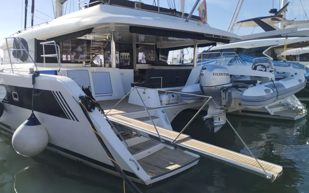 slider 43 Lagoon  620